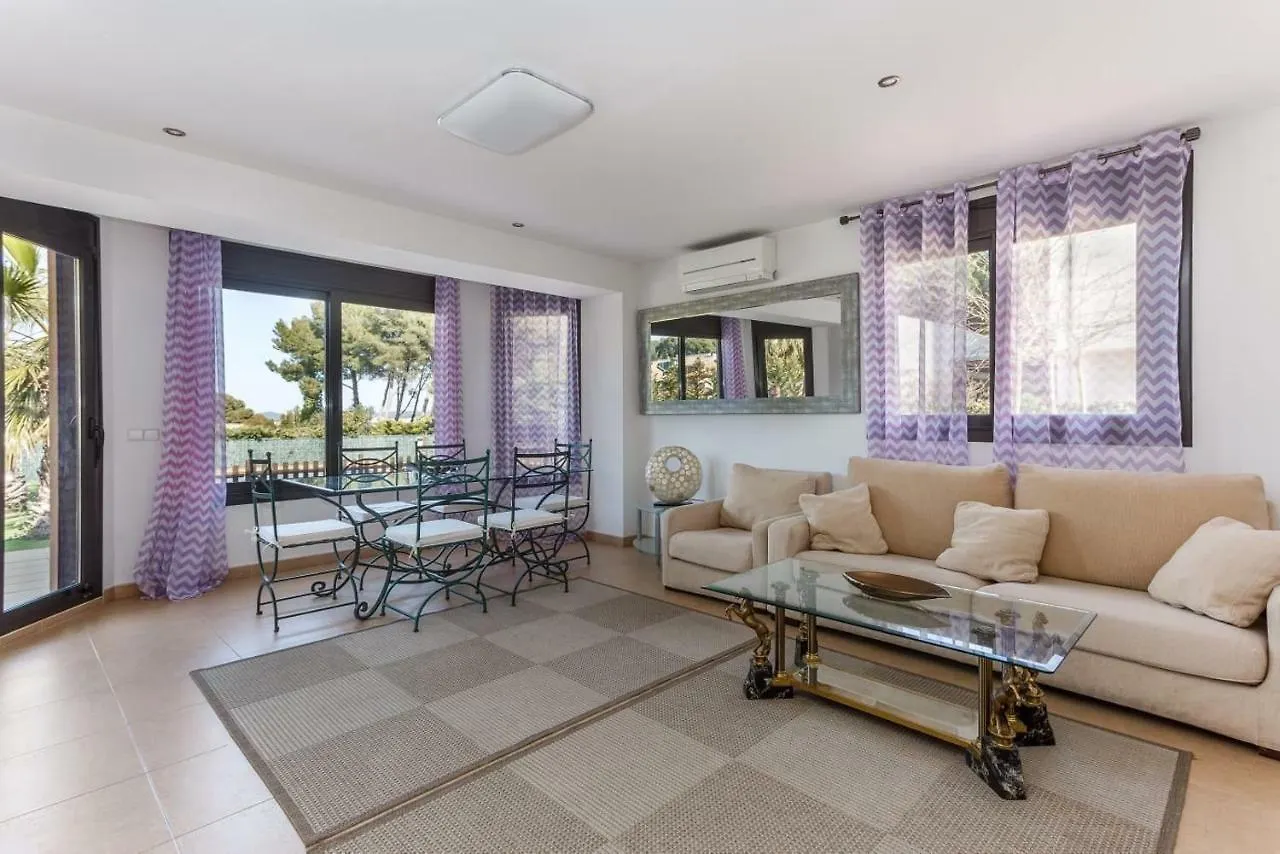 Luxury Villa Near The Sea سان أنتوني دي كالونخي