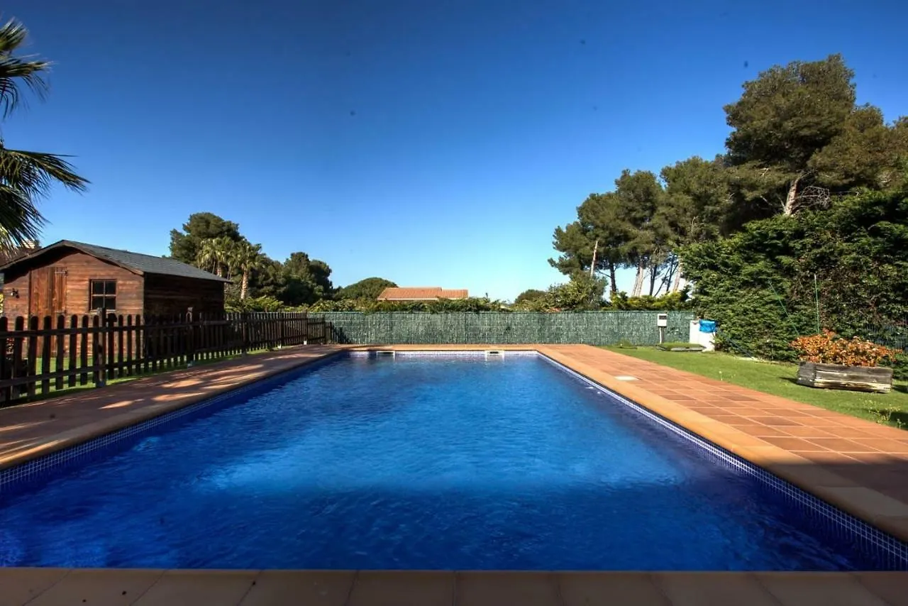Luxury Villa Near The Sea سان أنتوني دي كالونخي