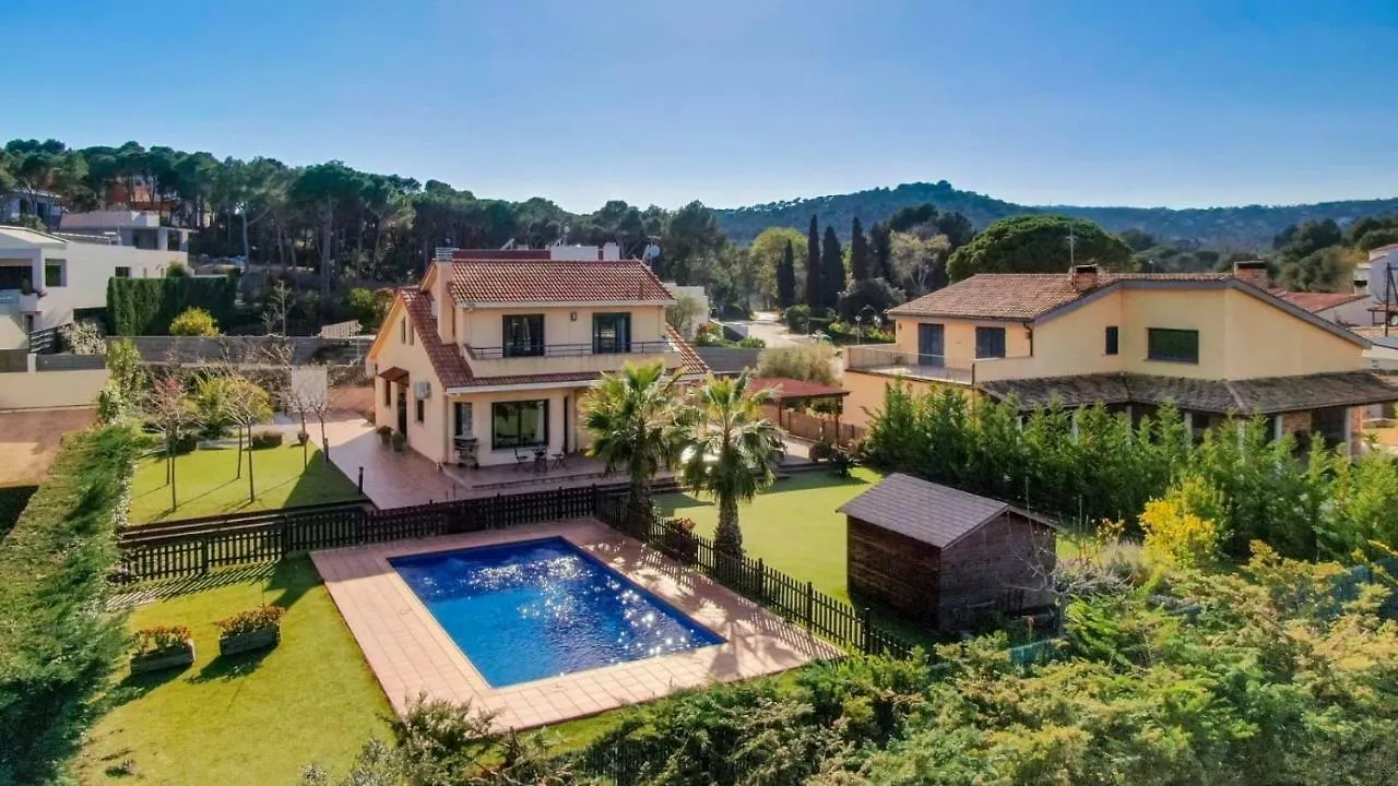 Luxury Villa Near The Sea سان أنتوني دي كالونخي